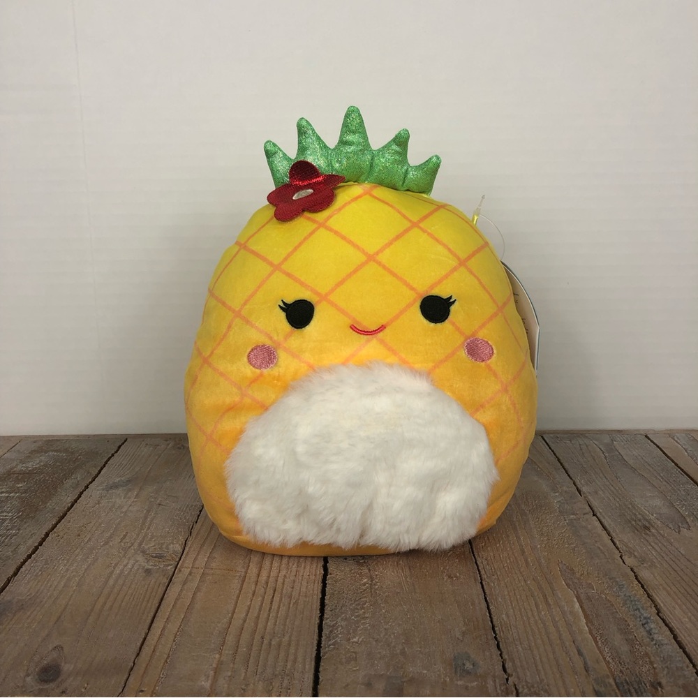 Squishmallows 7.5” Zyta the Yellow Pineapple NWT New Plush Stuffed